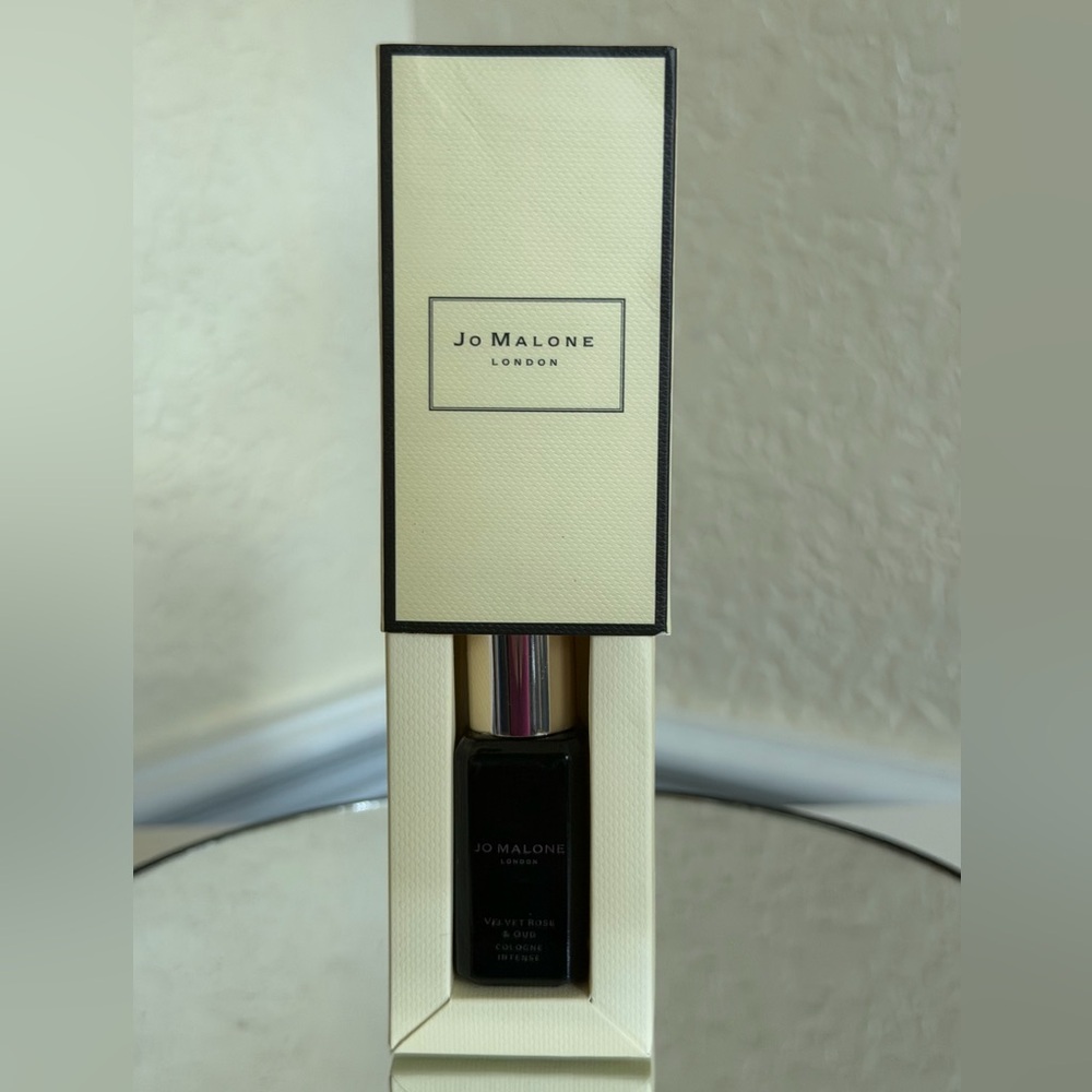 Jo Malone Velvet Rose & Oud Cologne Intense .3 fl oz Unisex NIB Travel Spray - Picture 3 of 10